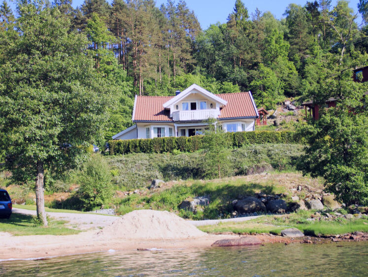 Holiday Home Naudøyna (SOW046)